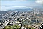 Вид на Кейптаун со "Столовой" горы, ЮАР.