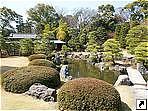Сад замка Нидзё (Nijo), Киото, Япония.