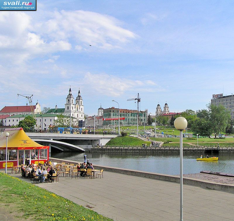Вид на Верхний город из Троицкого предместья, Минск, Белоруссия.