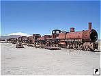 Кладбище поездов в окрестностях Уюни (Uyuni), Боливия.