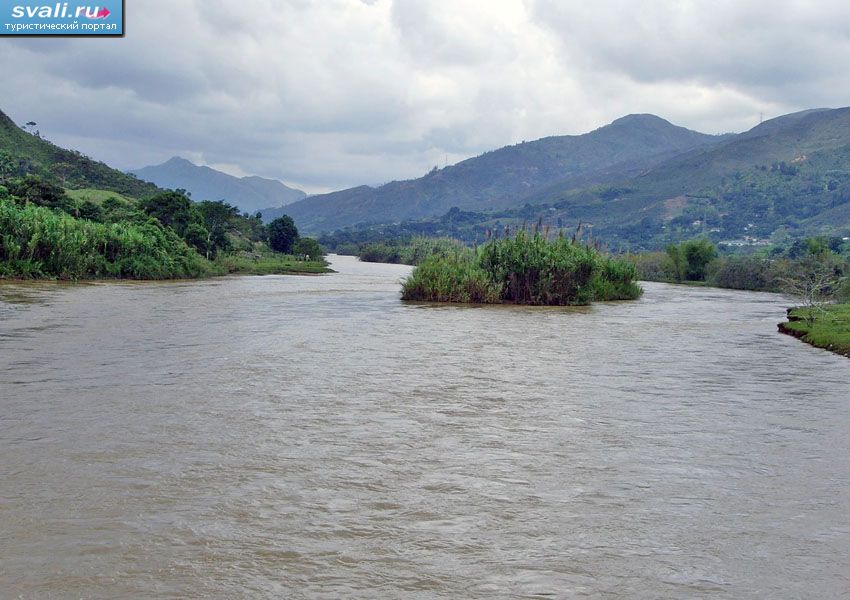 Река Каука (Cauca), Колумбия.