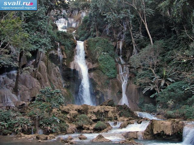 Водопад Kuang Si, 30 км от Луанг-Прабанга, Лаос.