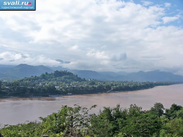 ��� �� �����-������� �� ����� Vat Chomphet �� ������ ������� �������, ����.