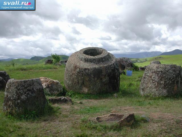   (Plain of Jars),  (Phonsavan), .