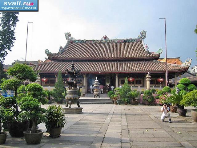 ���� ������� (Kaiyuan), ������� (Chaozhou), ��������� ������� (Guandong), �����.