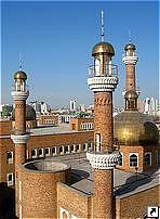  (Urumqi), -   (Xinjiang Uygur), .