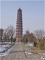 "Железная пагода" (Iron Pagoda), Кайфен (Kaifeng), провинция Хэнань (Henan), Китай.