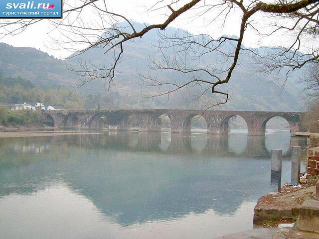 ������� ���� � ������ ������ (Dengfeng), ��������� ������ (Henan), �����.