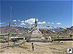 Недалеко от монастыря Ганден (Ganden), 40 км от Лхасы, Тибет.