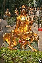 Монастырь 10 000 Будд, Гонконг, Китай.