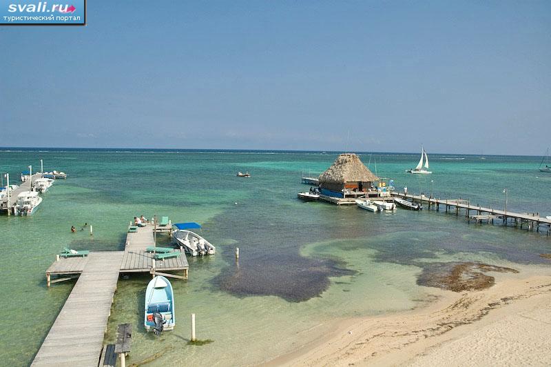   (Ambergris Caye), .