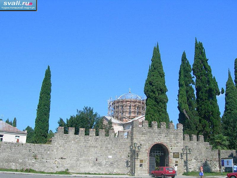 Храм Пицундской Богоматери, Пицунда, Абхазия.