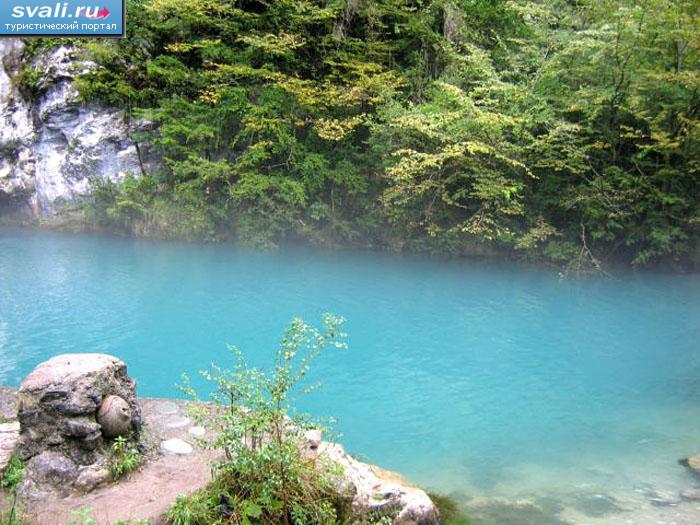 Голубое озеро, Абхазия.