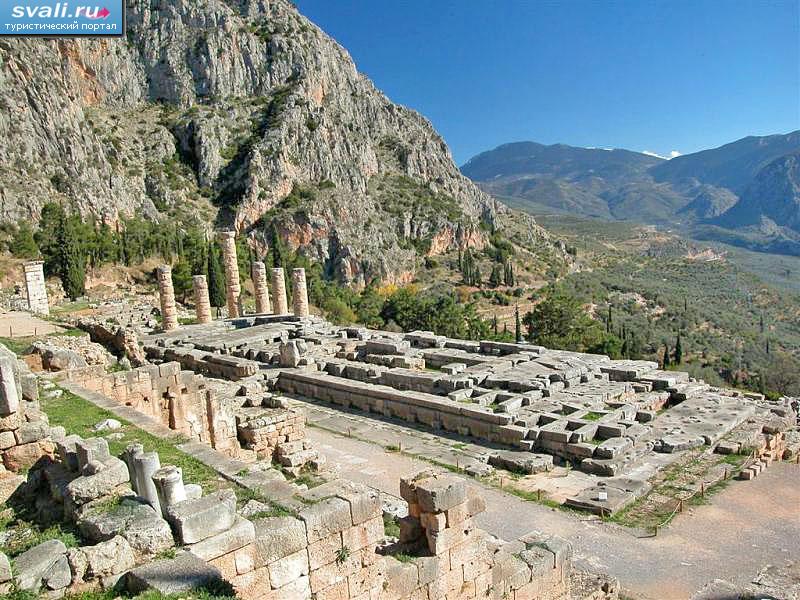Руины города Дельфы, Греция.