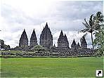 Храмовый комплекс Лара Джонгранг, Прамбанан (Prambanan), остров Ява (Java),  Индонезия.