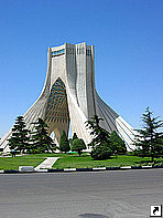 Башня Азади, Тегеран, Иран.