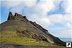 Вулканический пик "Stapafell" (526м), полуостров Снайфельдснес, Исландия. 