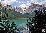 Озеро Emerald, провинция Альберта, Канада.
