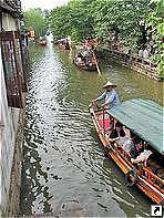 Сучжоу (Suzhou), провинция Цзянсу (Jiangsu), Китай. Сучжоу (Suzhou), провинция Цзянсу (Jiangsu), Китай.