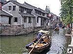 Древний город Чжоучжуан (Zhouzhuang), 30 км к югу от Сучжоу (Suzhou), провинция Цзянсу (Jiangsu), Китай. 