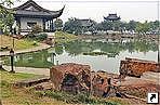Древний поселок Тунли (Tongli), в 20 км от Сучжоу (Suzhou), провинция Цзянсу (Jiangsu), Китай.