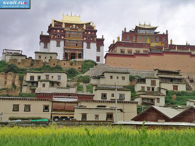 ��������� ������ ���������� (Ganden Sumtseling), �������� (Zhongdian), ��������� ������� (Yunnan), �����.