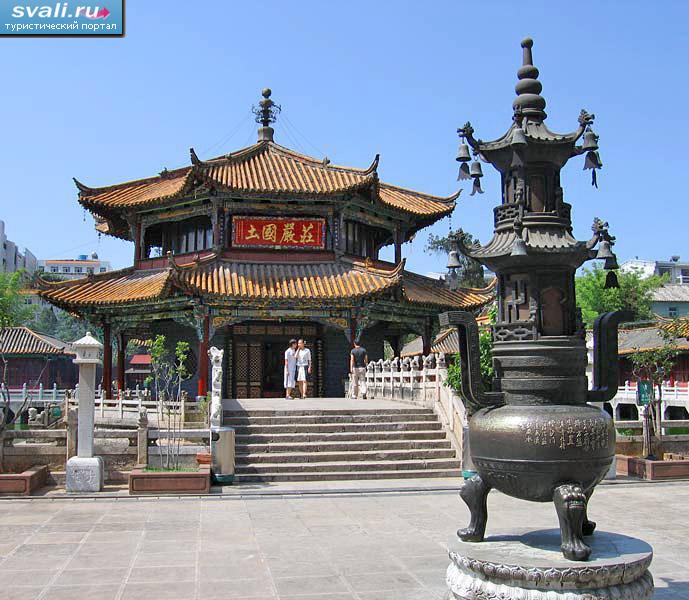 Куньмин (Kunming), провинция Юньнань (Yunnan), Китай. | Китай, центр ...