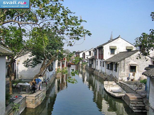 Древний город Чжоучжуан (Zhouzhuang), 30 км к югу от Сучжоу (Suzhou ...
