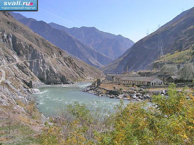 ������ ���������� (Jiuzhaigou), 400 �� �� ����� (Chengdu), ��������� ������� (Sichuan), �����. 