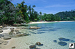 Остров Сапи (Sapi Island), Национальный парк Тунку-Абдул-Рахман (Tunku Abdul Rahman), штат Саравак, Малайзия.
