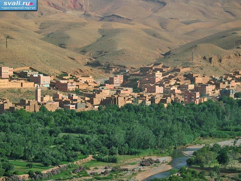   (Dades valley), , .