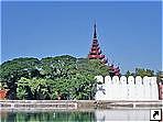 Королевский дворец, Мандалай (Mandalay), Мьянма (Бирма).