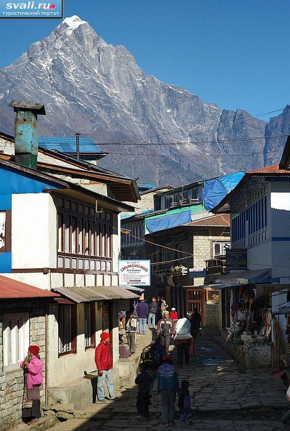 Лукла, Гималаи, Непал.