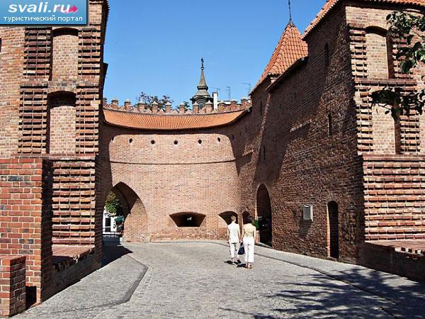 Вход в крепость в Старом городе, Варшава, Польша.