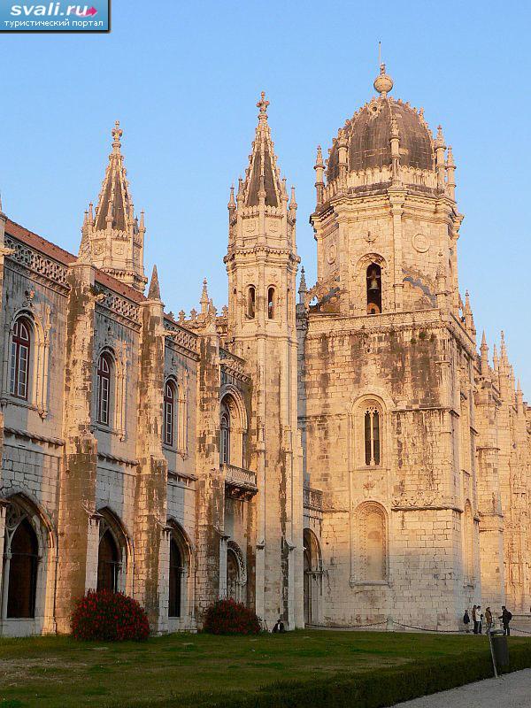 Монастырь Жеронимуш (Jeronimos), Лиссабон, Португалия.