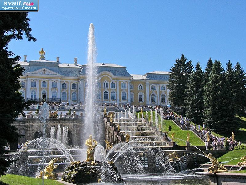 Большой дворец, Петергоф, Россия.