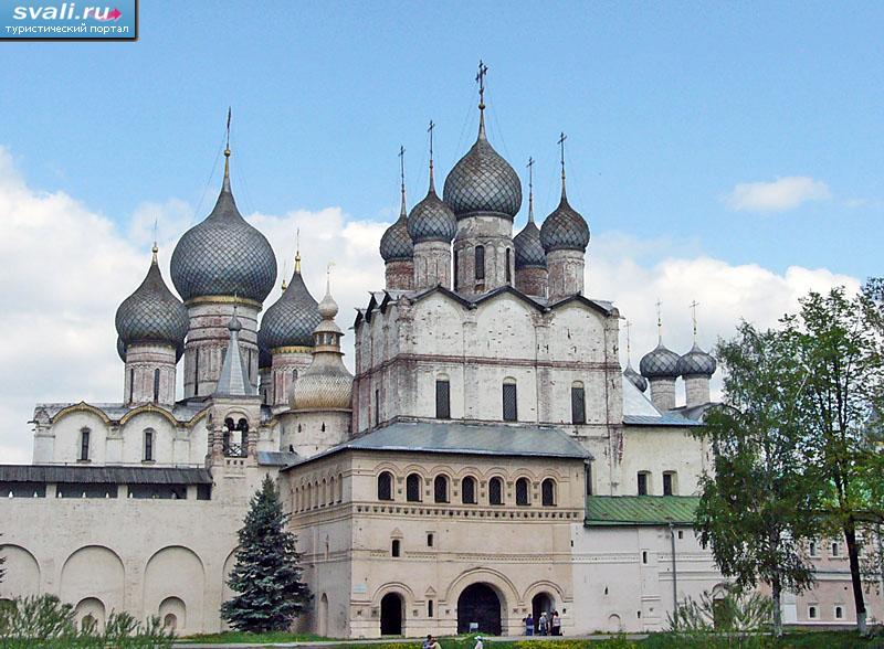 Надвратная церковь Воскресения, Ростов, Россия.