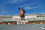 Статуя Ким Ир Сена, Пхеньян, Северная Корея.