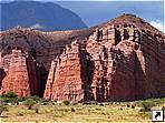   "" (Los Castillos),     (Cafayate),   (Salta), .