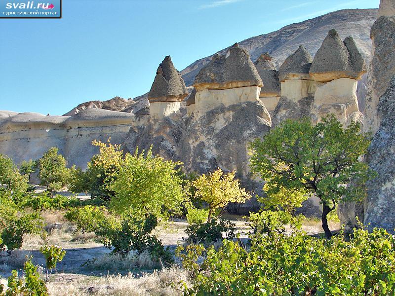    (the Valley of the Fairy Chimneys),  (Cappadocia), .