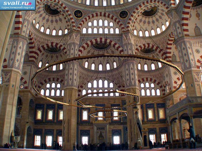 ������ ������ ������� (Sabanci Mosque), �����, ������. 