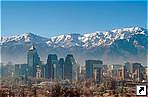 Сантьяго (Santiago), столица Чили.