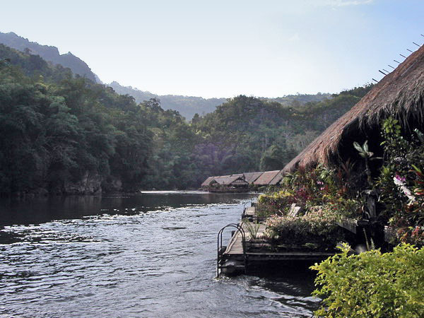 ��������� "River Kwai Jungle Rafts"