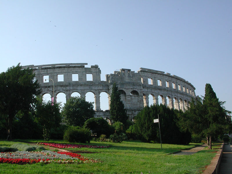 Pula, .