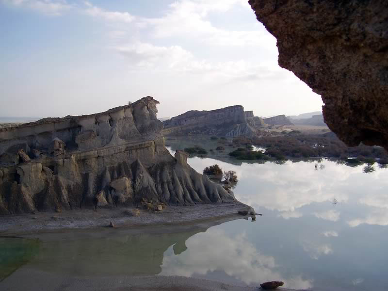 Озеро на острове Кешм, Иран.