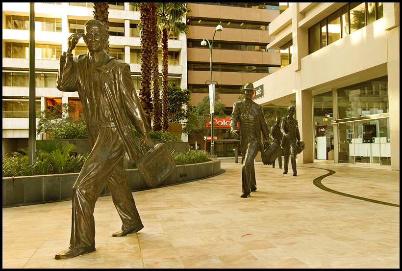 .��� �� �������� (Footsteps in time), .���, .������� .��������