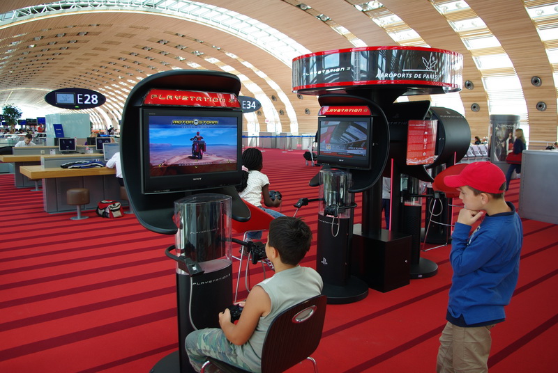 �/� ������