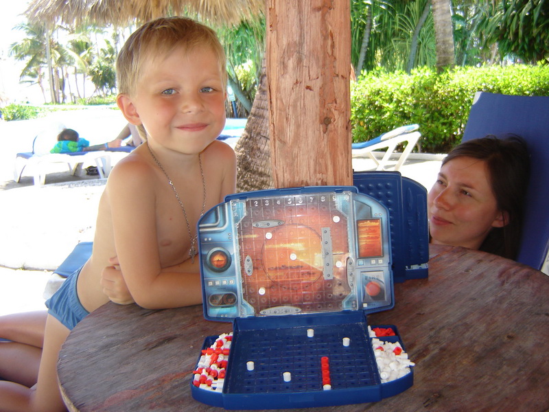 �������