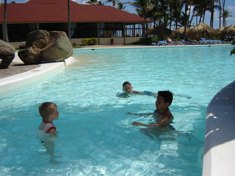 �������