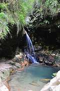 Голубой бассейн, ущелье Cascade des Nymphes, парк Isalo (531x800 107Kb)